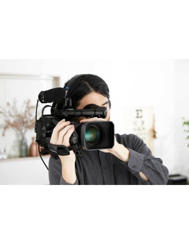 Blackmagic Design URSA Broadcast + 4K UHD Fujinon LA16x8BRM Bundle