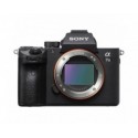 Sony Mirrorless Camera 24MP Full-Frame UHD 4K30p HLG & S-Log3 con ottica SEL-24105G