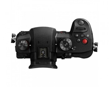 Panasonic Lumix DC-GH5 Mark II 20.3MP Mirrorless Camera - Solo Corpo