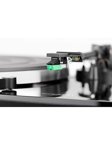 THORENS TD 202 Manual Two-Speed Turntable with Built-In Preamp (High Gloss Black)