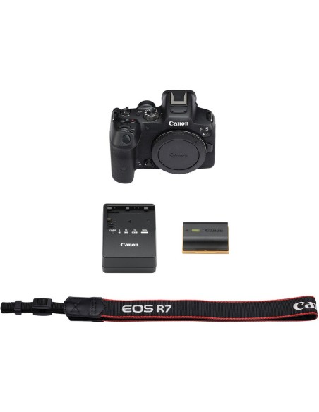Canon EOS R7 fotocamera mirrorless con adattatore EF-EOS R