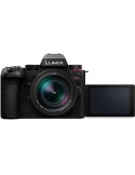 Panasonic Lumix G9 II con obiettivo LEICA DG 12-60mm f/2.8-4