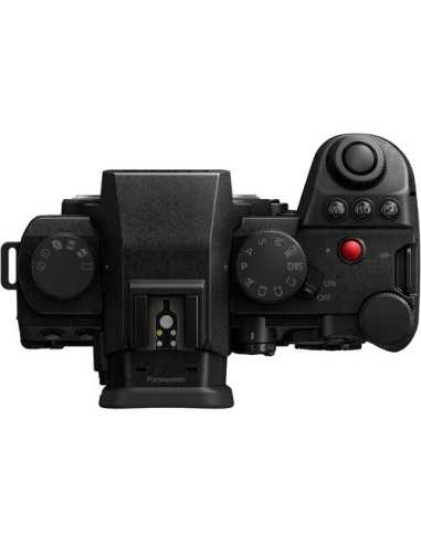 Panasonic Lumix S5 II + 14-28mm f/4-5.6 Macro