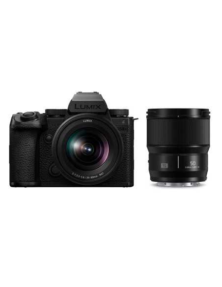 Panasonic Lumix S5 IIX + 20-60mm f/3.5-5.6 + 50mm f/1.8