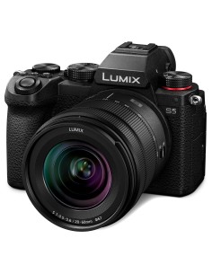 Panasonic Lumix S5 + 20-60mm f/3.5-5.6