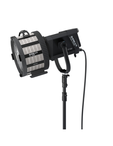 Nanlux FL-35E Lente Fresnel motorizzata da 15-46°