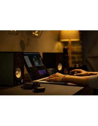 Yamaha HS4 Active 4.5" 2-Way Studio Monitors...