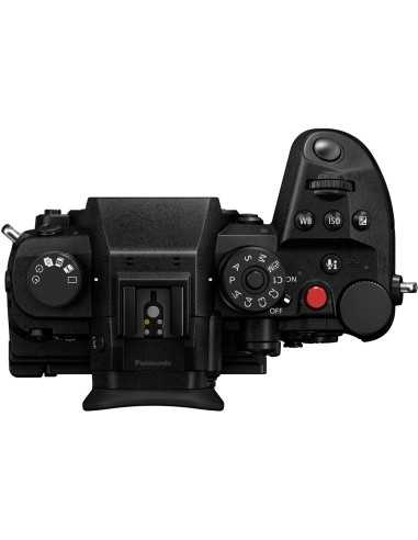 Panasonic Lumix GH7 Mirrorless Camera con...