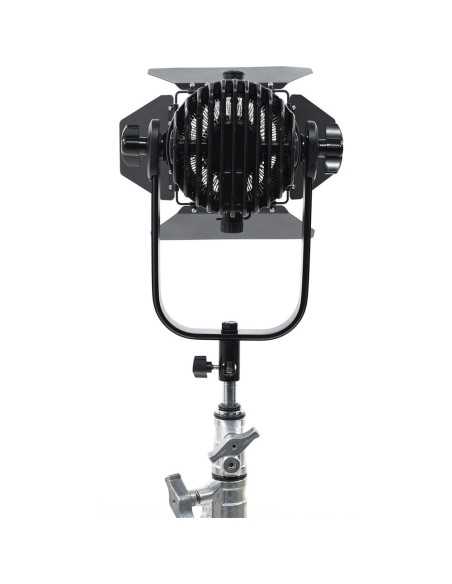 ikan Stryder Fanless Bi-Color 150W LED Fresnel Light con DMX