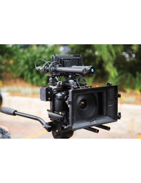 Rode NTG4+ Shotgun Microphone with Digital Switches and Built-In Rechargeable Battery Rode NTG4+ Shotgun Microphone with Digital Switches and Built-In Rechargeable Battery
