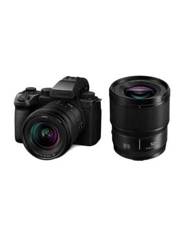 Panasonic Lumix S5 IIX + 20-60mm f/3.5-5.6 +...